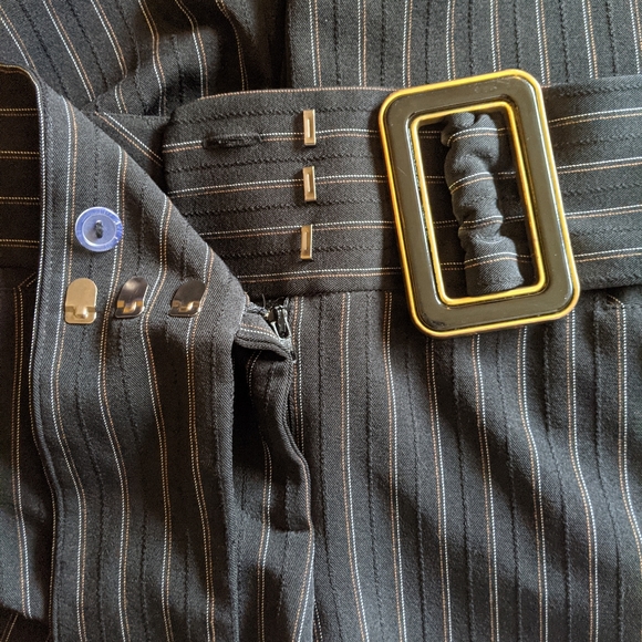 2 piece suit - Picture 8 of 8